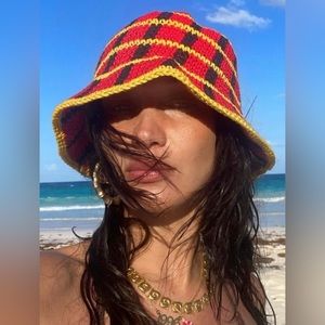 NWOT Memorial Day Crochet Hat in Racer Plaid 🏁